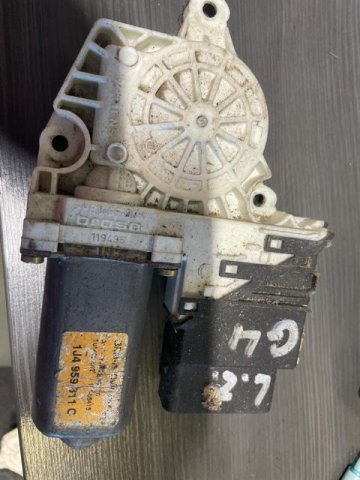 Motor stahování okna 1J4959811C vlevo vzadu VW Bora, Golf IV
