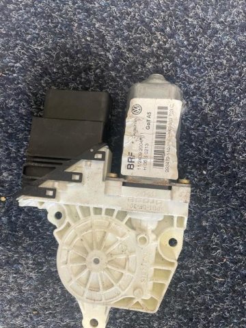 Motorek spouštění okna VW levý zadní 1K0959703C, 1K4839401C